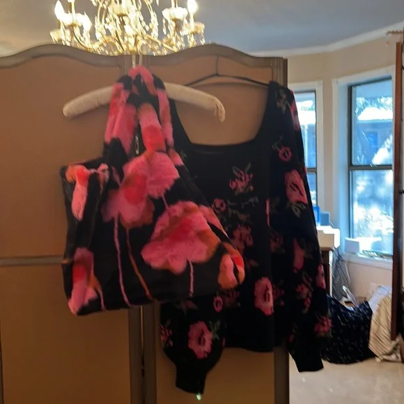 COPY - NEW | Knockoff Sweater - Picture 4 of 8